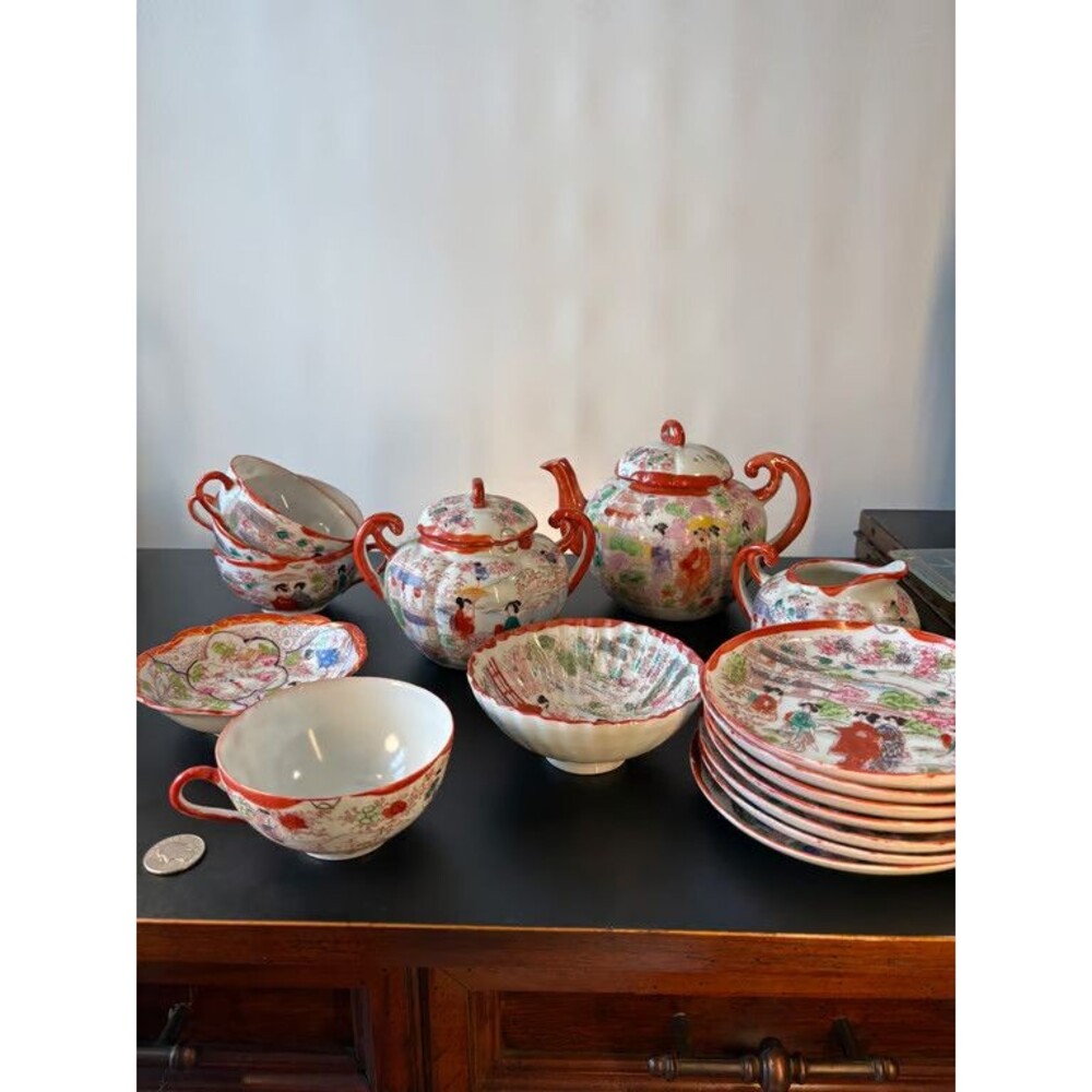 Japanese Geisha Ware Tea Set 18 Piece Kutani Style Porcelain Teapot Cups Saucers